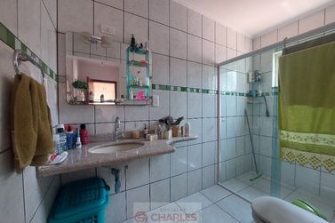 Casa &agrave; venda - 210m&sup2; - Centro