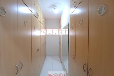 Casa &agrave; venda - 600m&sup2; - Centro