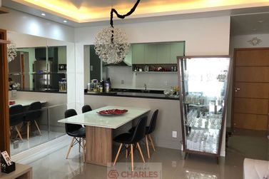 Apartamento &agrave; venda - 86m&sup2; - Centro
