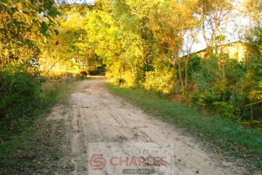 S&iacute;tio &agrave; venda - 150m&sup2; - Centro