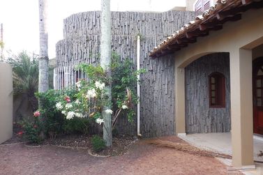 Casa &agrave; venda - 309m&sup2; - Centro