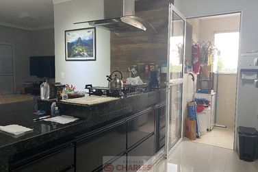 Apartamento &agrave; venda - 86m&sup2; - Centro