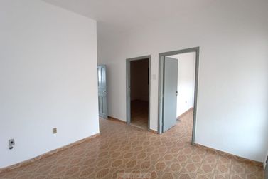 Casa para alugar - 107m&sup2; - Centro