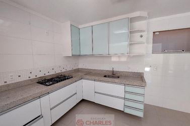 Apartamento &agrave; venda - 106m&sup2; - Centro