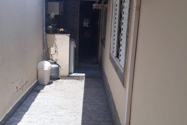 Casa &agrave; venda - 81m&sup2; - Centro