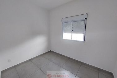 Apartamento para alugar - 48m&sup2; - Centro