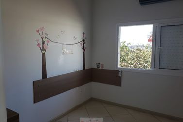 Casa &agrave; venda - 234m&sup2; - Centro