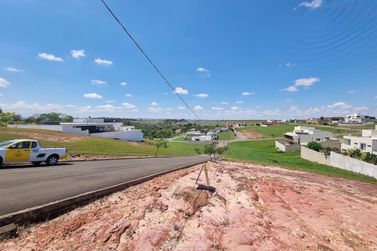 Terreno &agrave; venda - 10m&sup2; - Centro