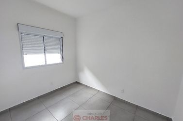 Apartamento para alugar - 48m&sup2; - Centro