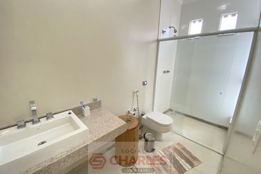 Casa &agrave; venda - 369m&sup2; - Centro