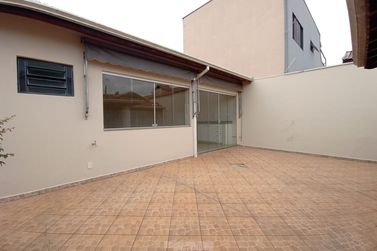 Casa para alugar - 135m&sup2; - Centro