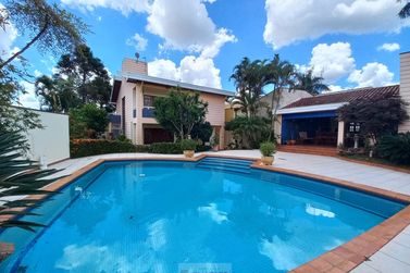 Casa &agrave; venda - 10m&sup2; - Centro