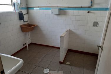 Casa para alugar - 10m&sup2; - Centro