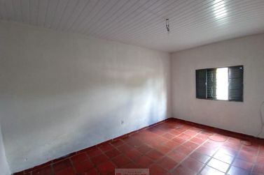 Casa para alugar - 80m&sup2; - Centro