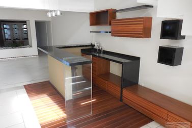 Casa &agrave; venda - 309m&sup2; - Centro