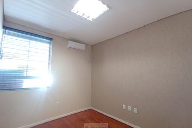 Sala Comercial para alugar - 100m&sup2; - Centro