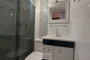 Apartamento &agrave; venda - 48m&sup2; - Centro