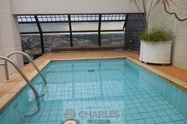 Apartamento &agrave; venda - 180m&sup2; - Centro
