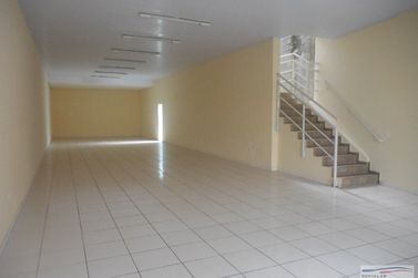 Sala Comercial &agrave; venda - 450m&sup2; - Centro