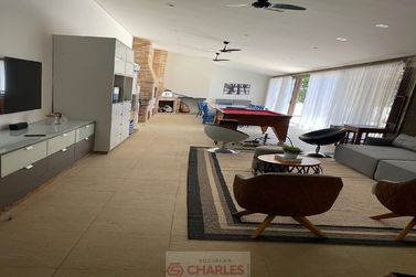 S&iacute;tio &agrave; venda - 640m&sup2; - Centro