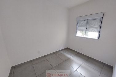 Apartamento para alugar - 48m&sup2; - Centro