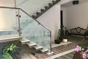 Casa para alugar - 541m&sup2; - Centro