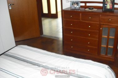 Casa &agrave; venda - 425m&sup2; - Centro