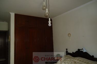 Casa &agrave; venda - 330m&sup2; - Centro
