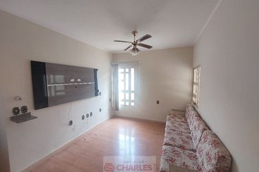 Casa para alugar - 231m&sup2; - Centro