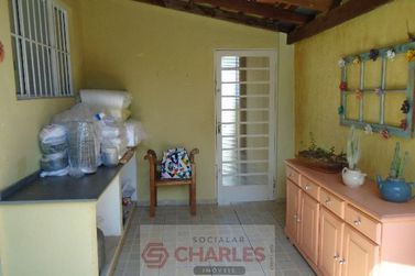 Casa &agrave; venda - 100m&sup2; - Centro
