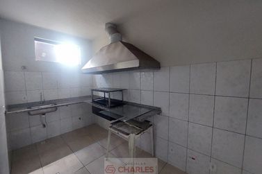 Sal&atilde;o Comercial para alugar - 270m&sup2; - Centro