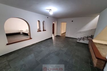 Casa &agrave; venda - 444m&sup2; - Centro