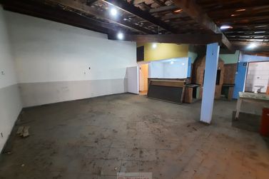 Sala Comercial para alugar - 350m&sup2; - Centro