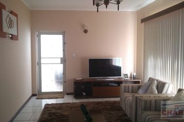 Casa &agrave; venda - 180m&sup2; - Centro