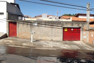 Casa &agrave; venda - 45m&sup2; - Centro