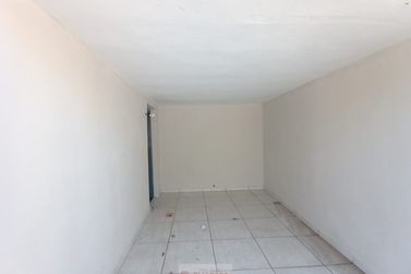 Casa para alugar - 60m&sup2; - Centro