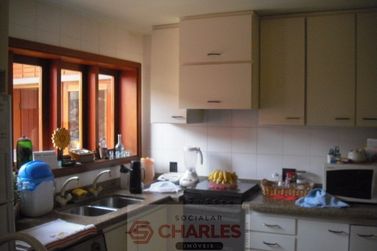 Casa &agrave; venda - 475m&sup2; - Centro