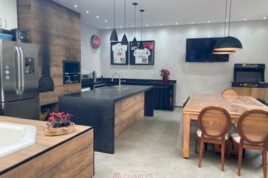 Casa &agrave; venda - 224m&sup2; - Centro