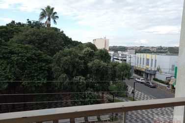 Apartamento para alugar - 110m&sup2; - Centro