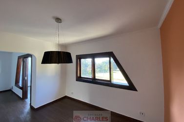 Casa &agrave; venda - 235m&sup2; - Centro