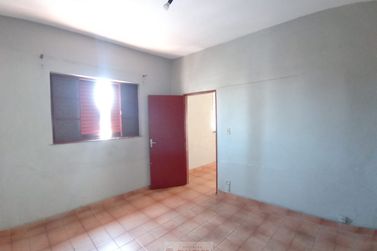 Casa para alugar - 40m&sup2; - Centro