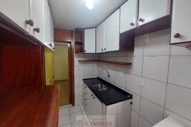 Apartamento &agrave; venda - 48m&sup2; - Centro