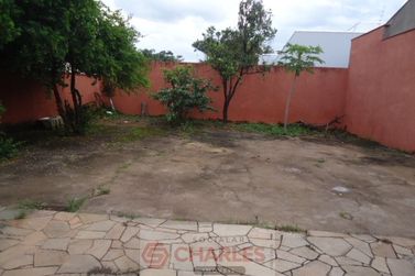 Casa &agrave; venda - 100m&sup2; - Centro