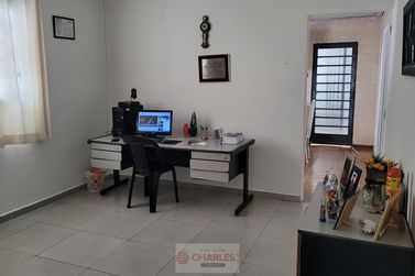 Casa &agrave; venda - 182m&sup2; - Centro