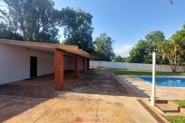 S&iacute;tio &agrave; venda - 345m&sup2; - Centro