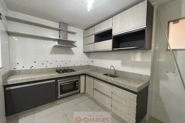 Apartamento &agrave; venda - 103m&sup2; - Centro