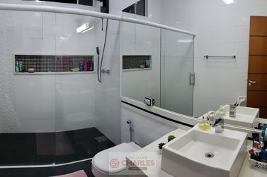Casa &agrave; venda - 212m&sup2; - Centro