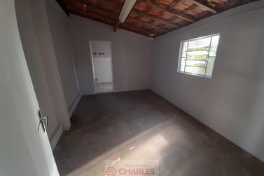 Sal&atilde;o Comercial para alugar - 300m&sup2; - Centro