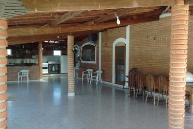 S&iacute;tio &agrave; venda - 652m&sup2; - Centro