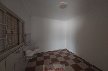 Casa &agrave; venda - 240m&sup2; - Centro